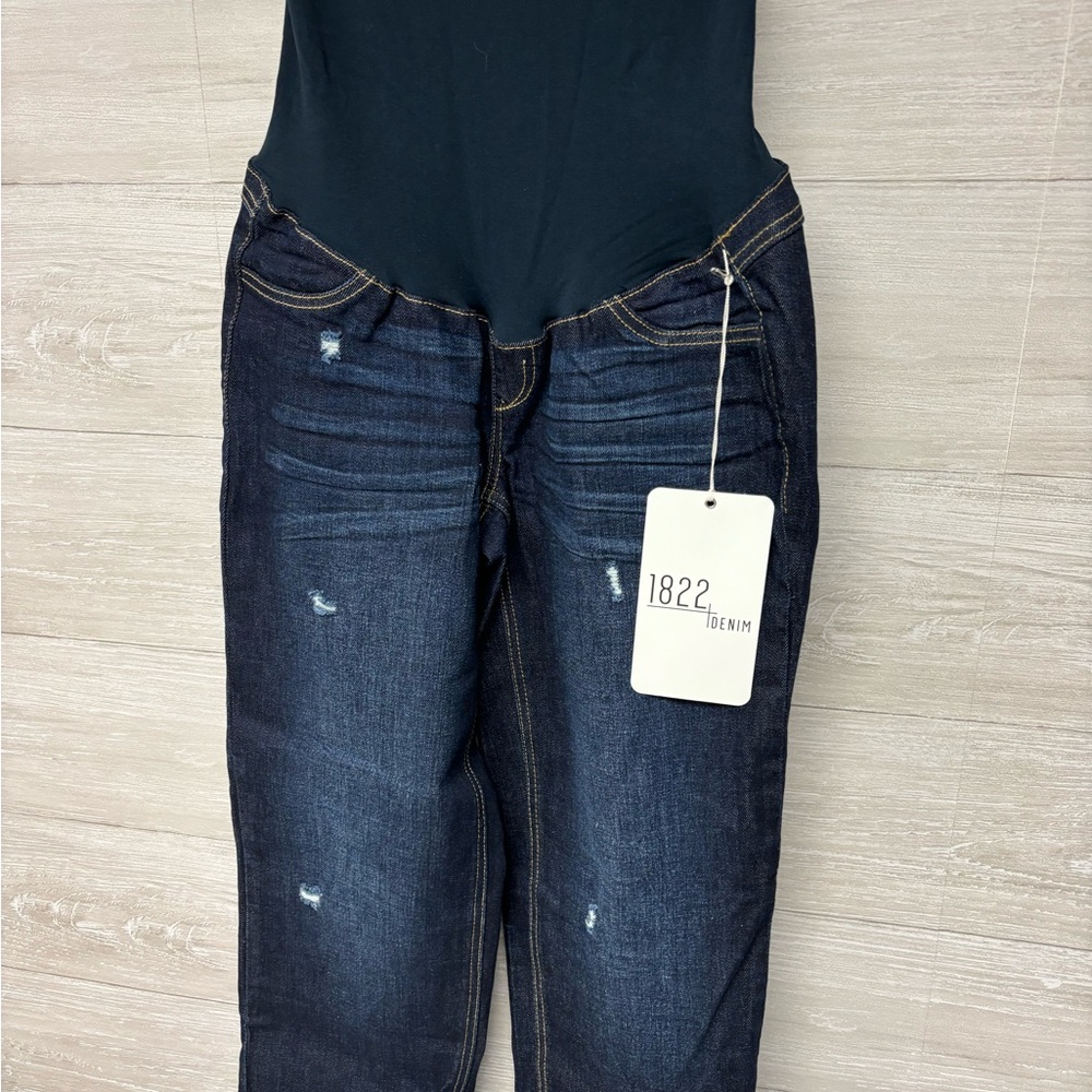 *❗️NWT❗️| 1822 Denim | Girlfriend maternity jeans. Size 2/26.